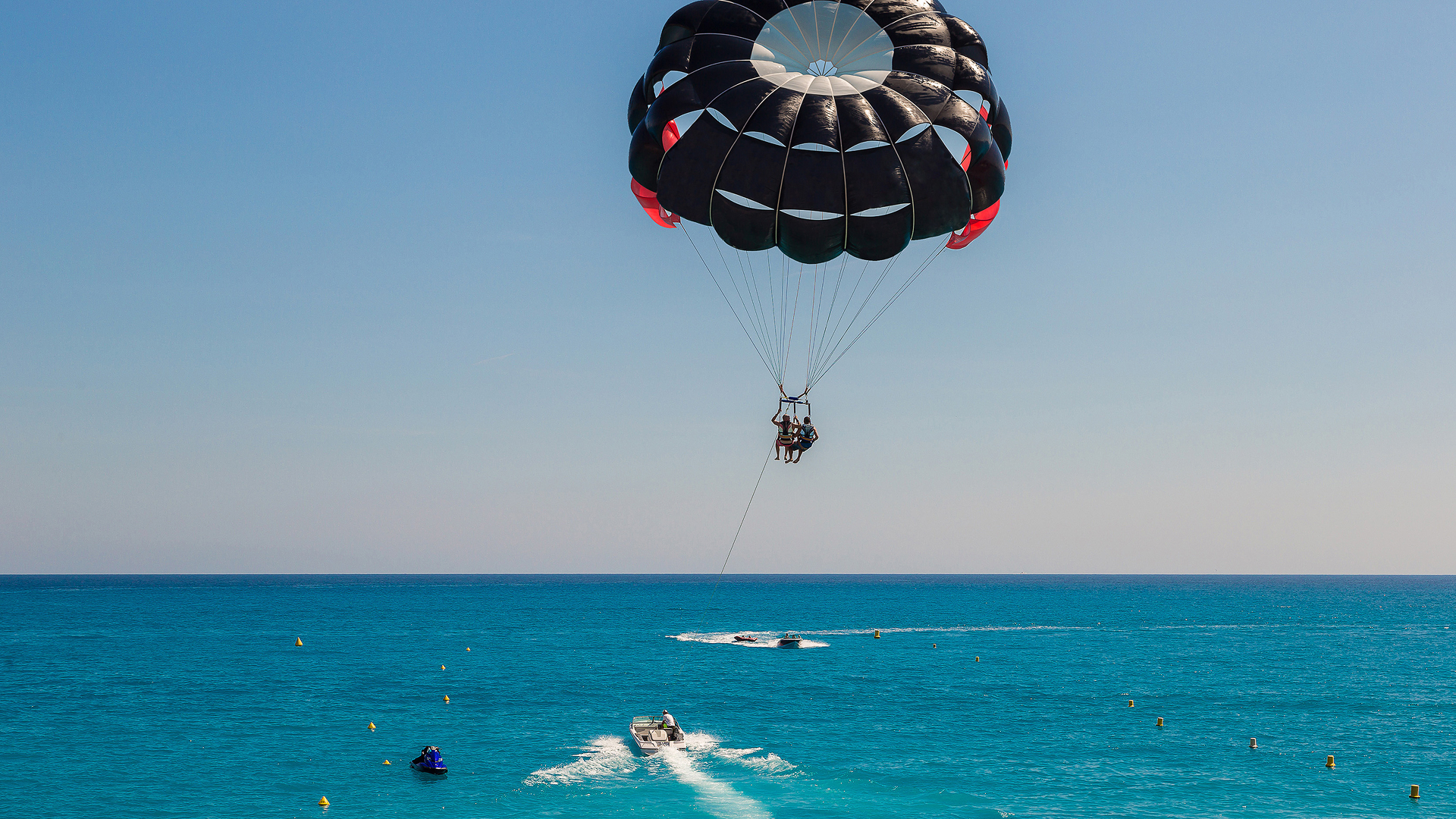 SUR-LA-MER-EXPERIENCE-3