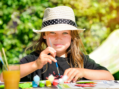 Cours de peinture sur la terrasse ou dans le jardin aussi pour enfants