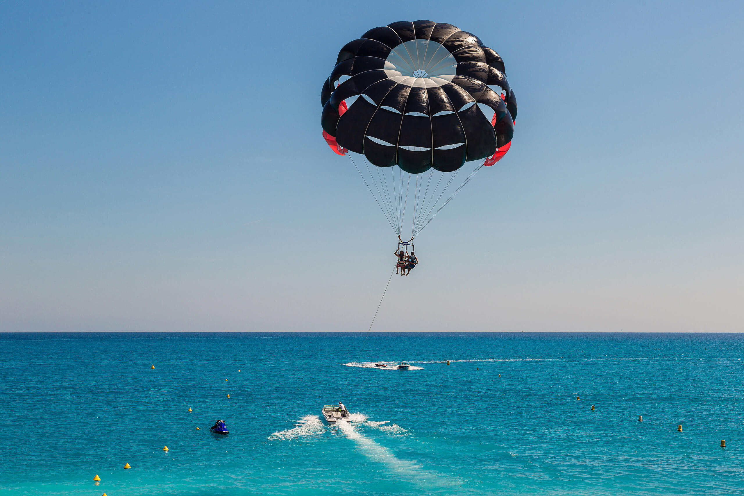 conciergerie locataires parachute Côte d'Azur Sur la mer